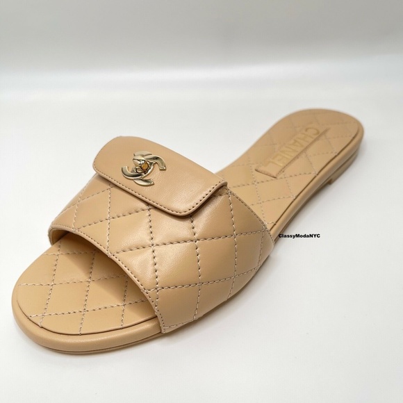❌❌SOLD Chanel Beige Slides Sandals Gold CC Logo Turnlock Sandal Flip Flop - Picture 7 of 13